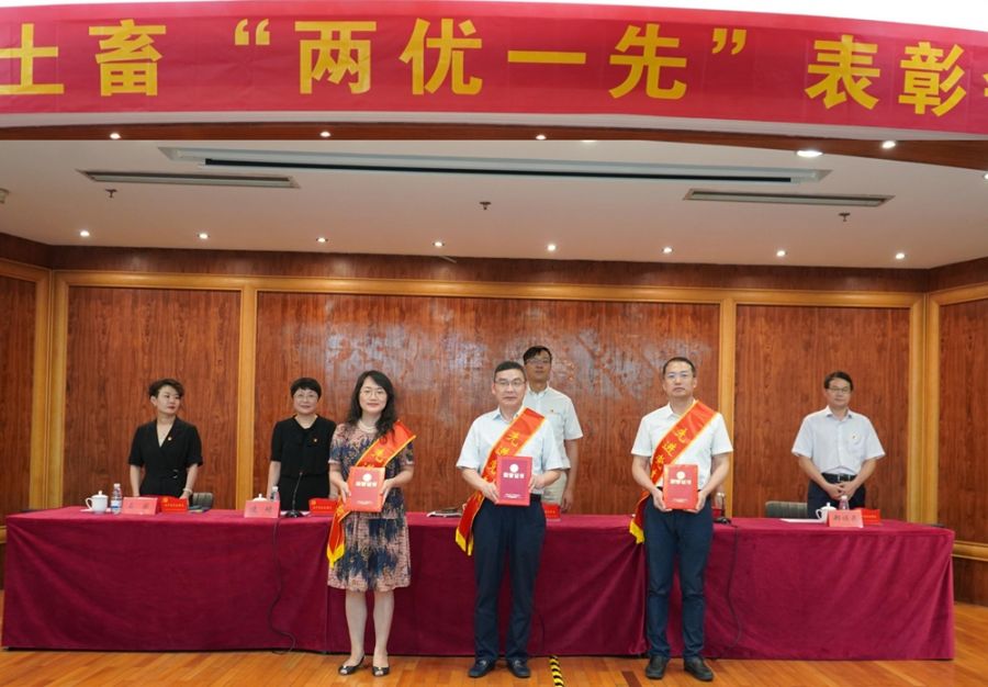 16273502262945973xNX.jpg 2.jpg